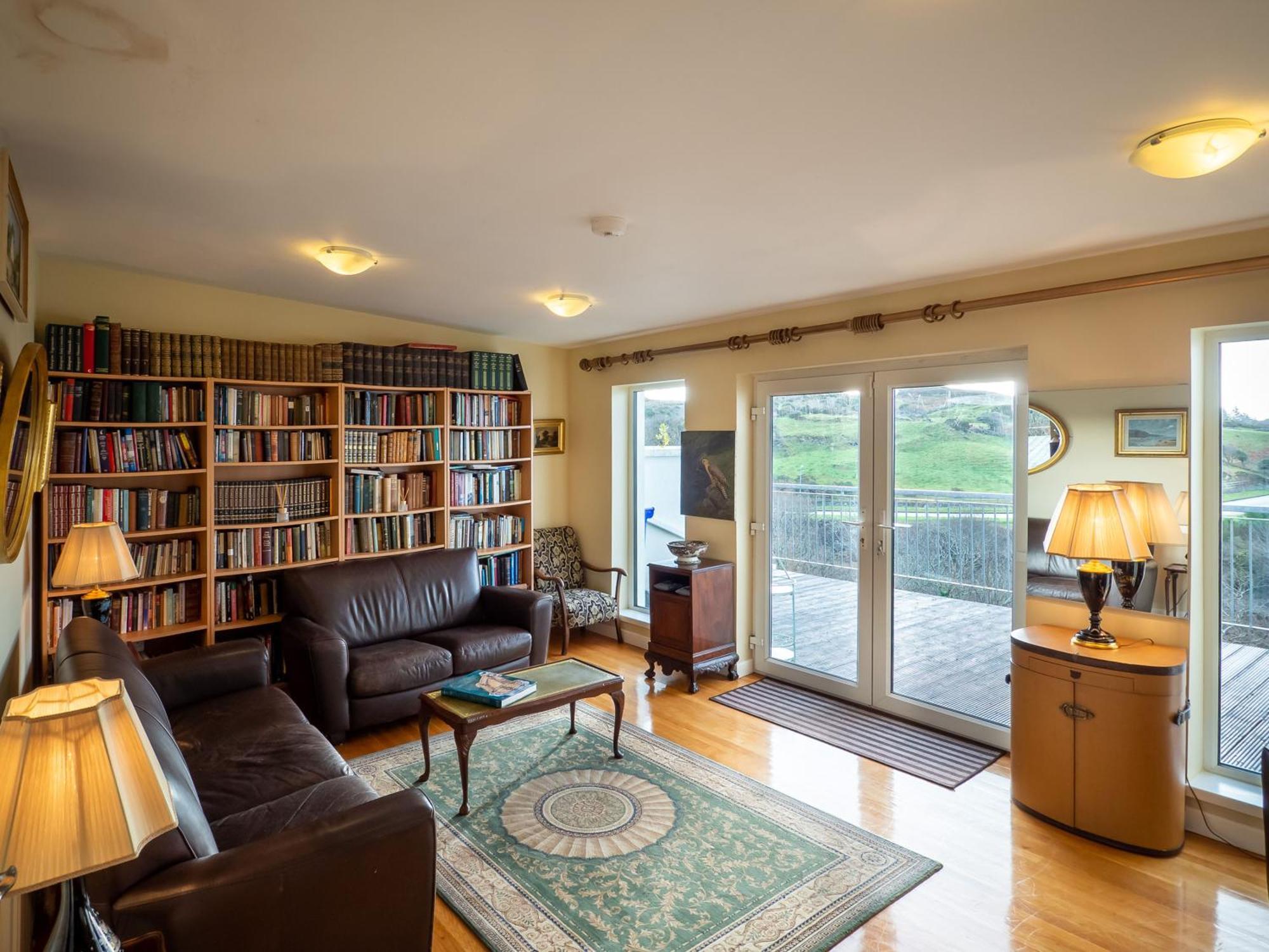 Cottage 360 - Клифден Экстерьер фото